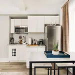 73-806 New 1Br 1Bth Uws Doorman Gym