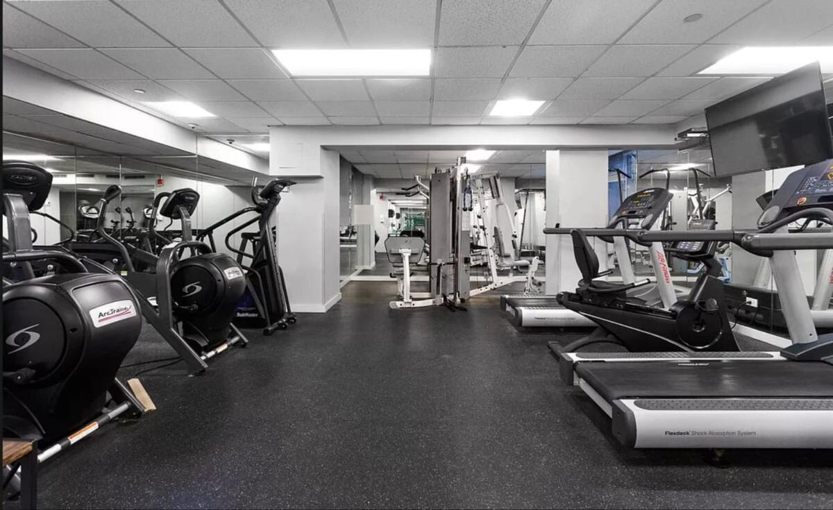 73-806 New 1br 1bth Uws Doorman Gym Apartment *